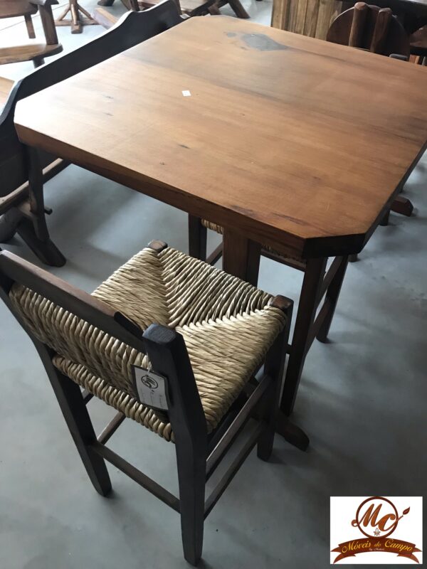 Mesa Bistrô
